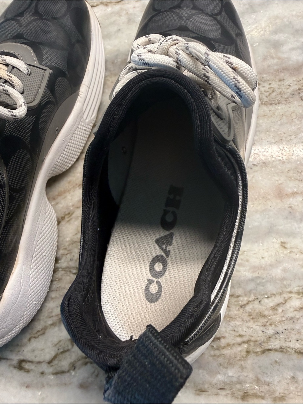 Coach Logo Women's
Sneakers_Signature Tech
Runner_Grey Black_Running
Shoes~7.5 - Picture 7 of 15